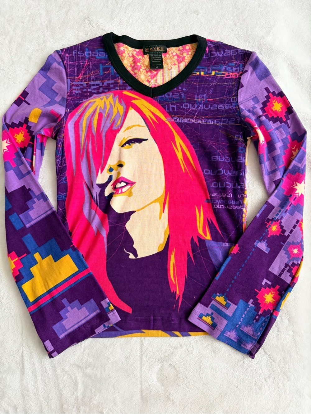 Hayes Custo Barcelona Y2K Portrait V-Neck Long Sleeve Tee 100% Cotton Medium